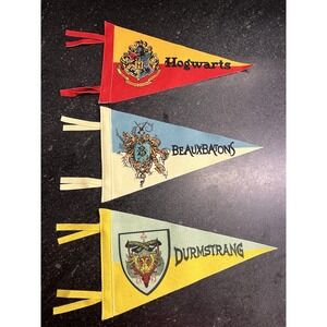 Loot Crate Harry Potter Small School Banner Flags‎ Durmstang Beauxbaton Hogwarts